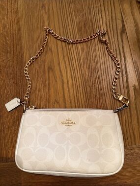 Coach White Signature Chain Shoulder Bag